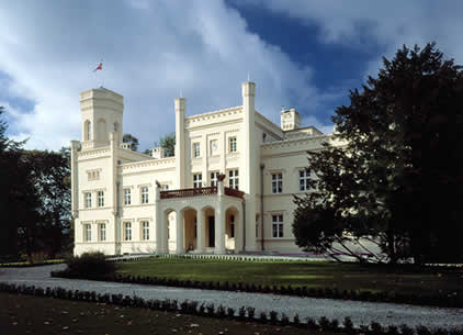 Mierzęcin Palace