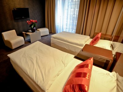Platinum Palace Apartments