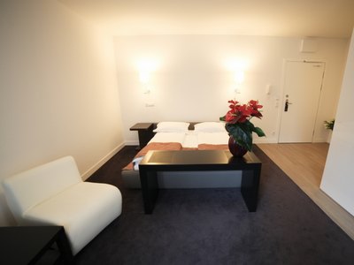 Platinum Palace Apartments