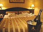 http://www.odkryjpolske.pl/admin/datastore/upload/place/c_room_president_small.jpg