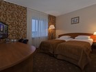 http://www.odkryjpolske.pl/admin/datastore/upload/place/d_warminski_room_small.jpg