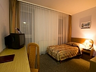 http://www.odkryjpolske.pl/admin/datastore/upload/place/e_room_gcs.jpg