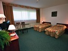 http://www.odkryjpolske.pl/admin/datastore/upload/place/w_gromadaair_room_small.jpg